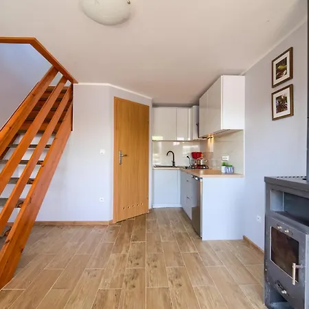 بيت خشبي Przy Zalewie *