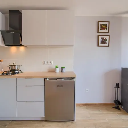 Przy Zalewie بيت خشبي كاميين بومورسكي