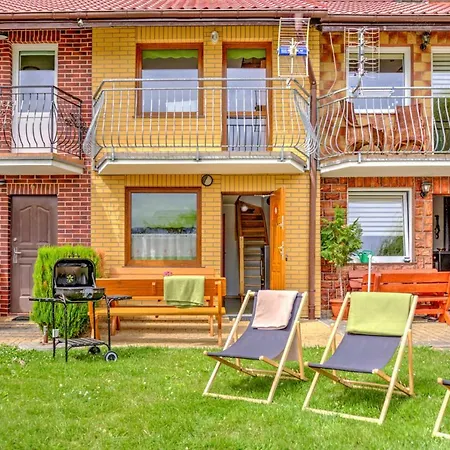 Przy Zalewie بيت خشبي كاميين بومورسكي