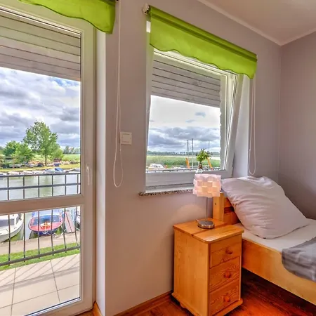 بيت خشبي Przy Zalewie كاميين بومورسكي