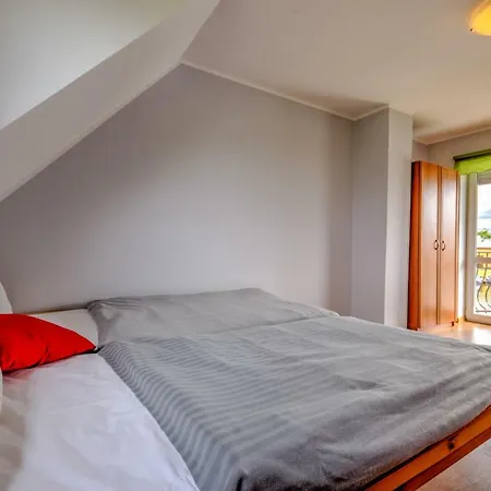 Przy Zalewie بيت خشبي