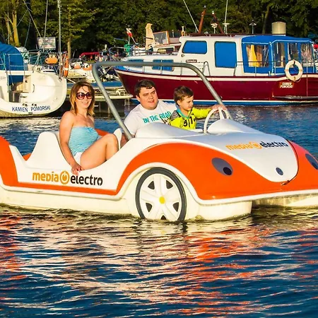 Przy Zalewie * كاميين بومورسكي